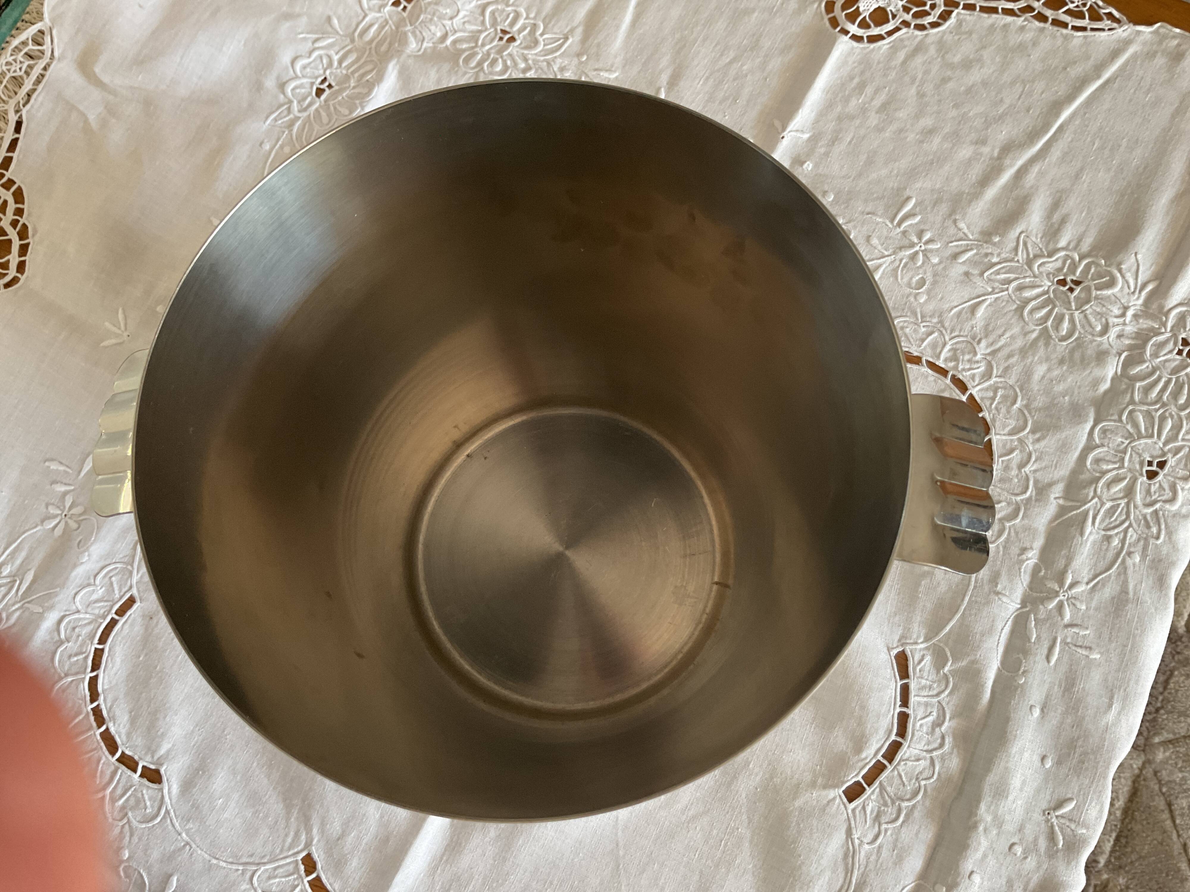 Stainless steel champagne bucket