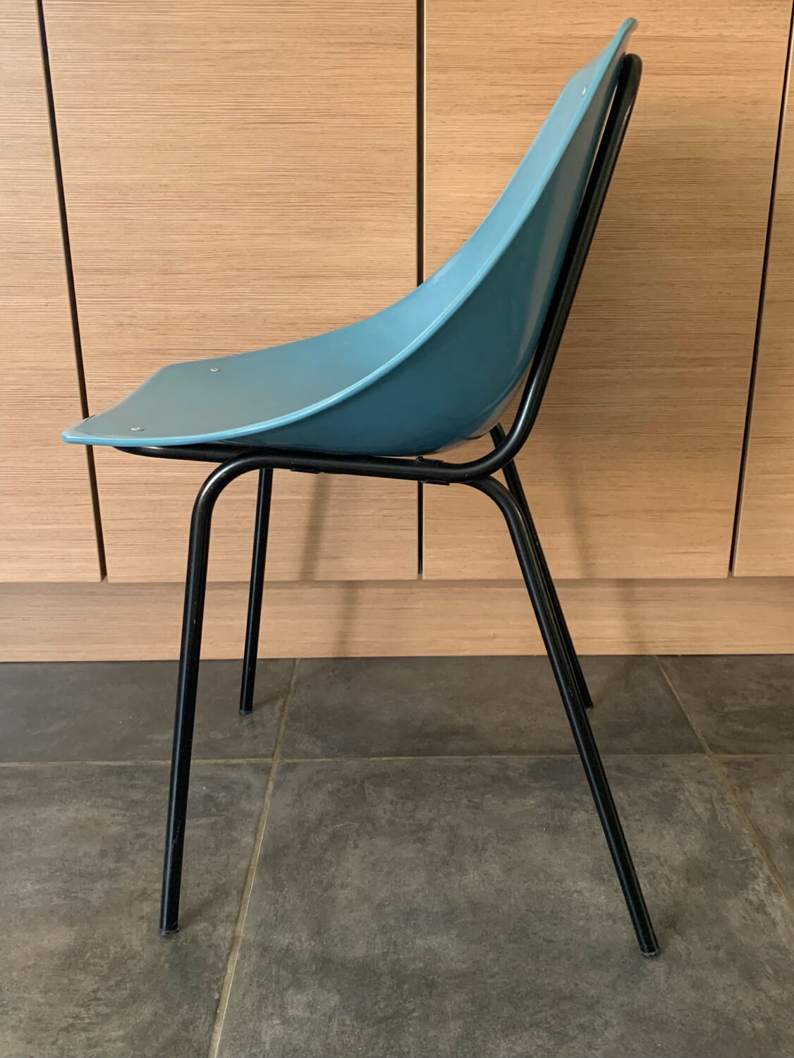 Pierre Guariche Meurop shell chair