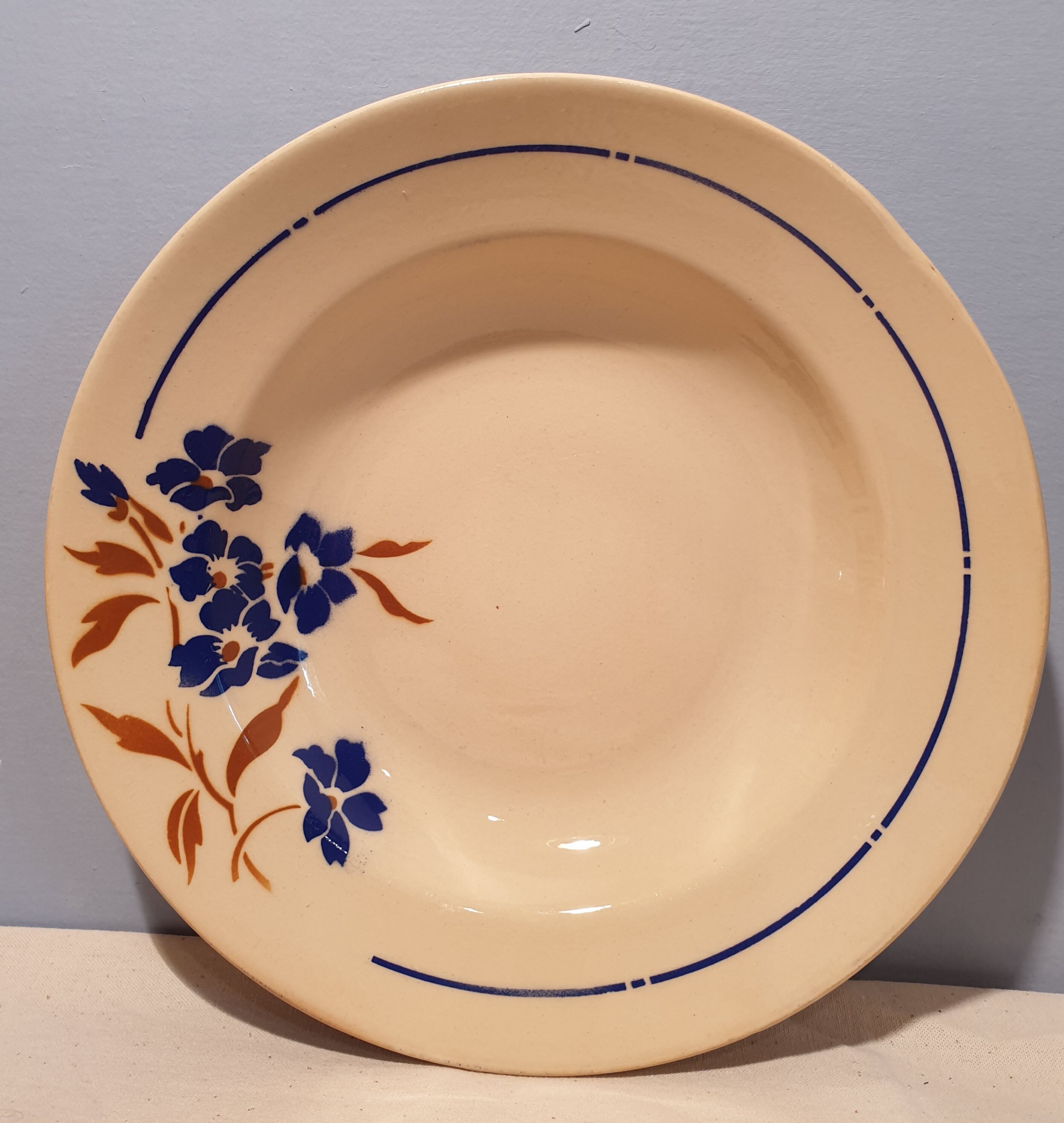 Suite of 10 Flat plates Badonviller