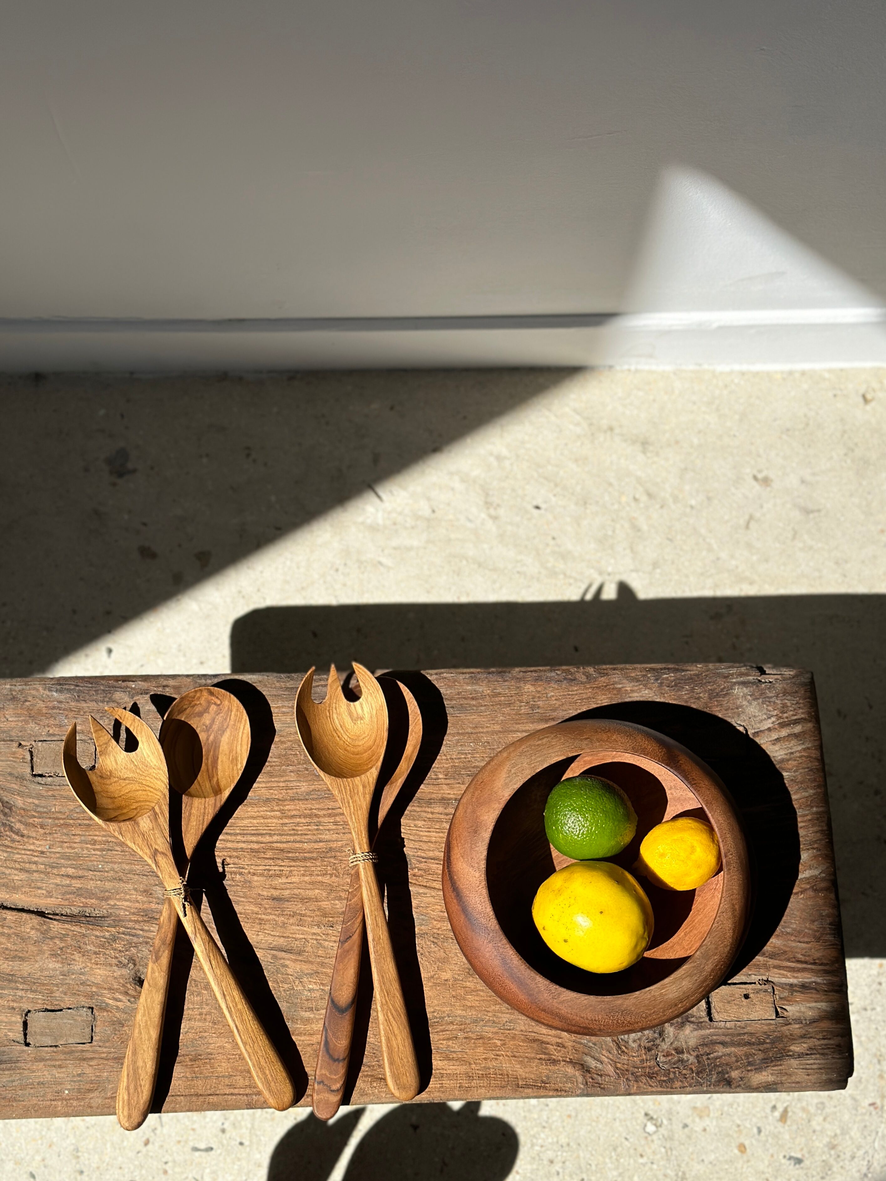 Bowl or monoxyl teak cut d:25.5