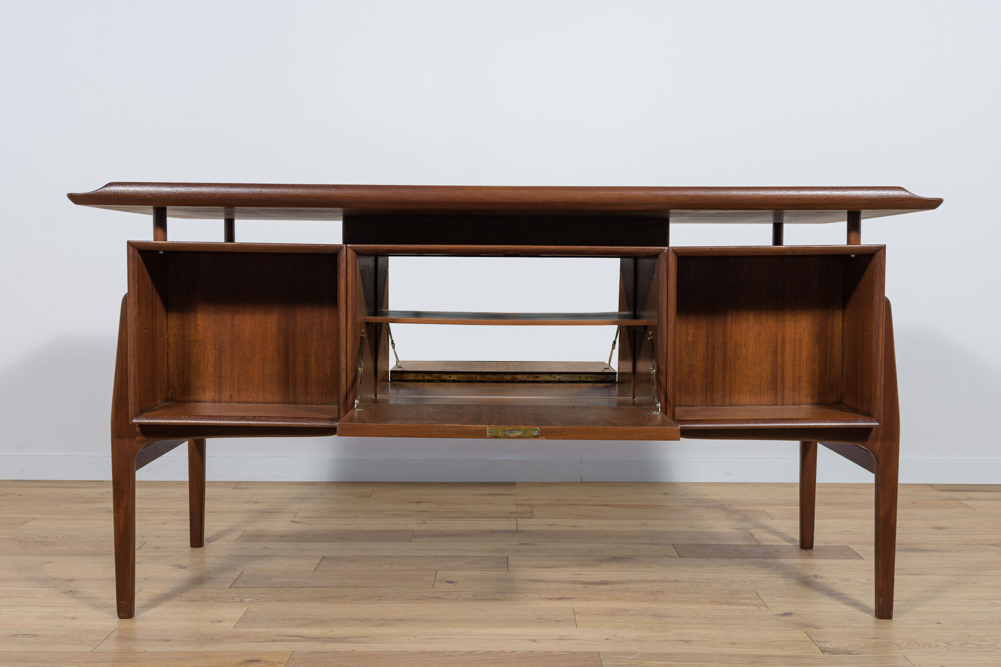 Mid-Century Freestanding Teak Desk, 1960s