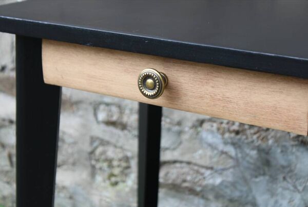Table de chevet style scandinave