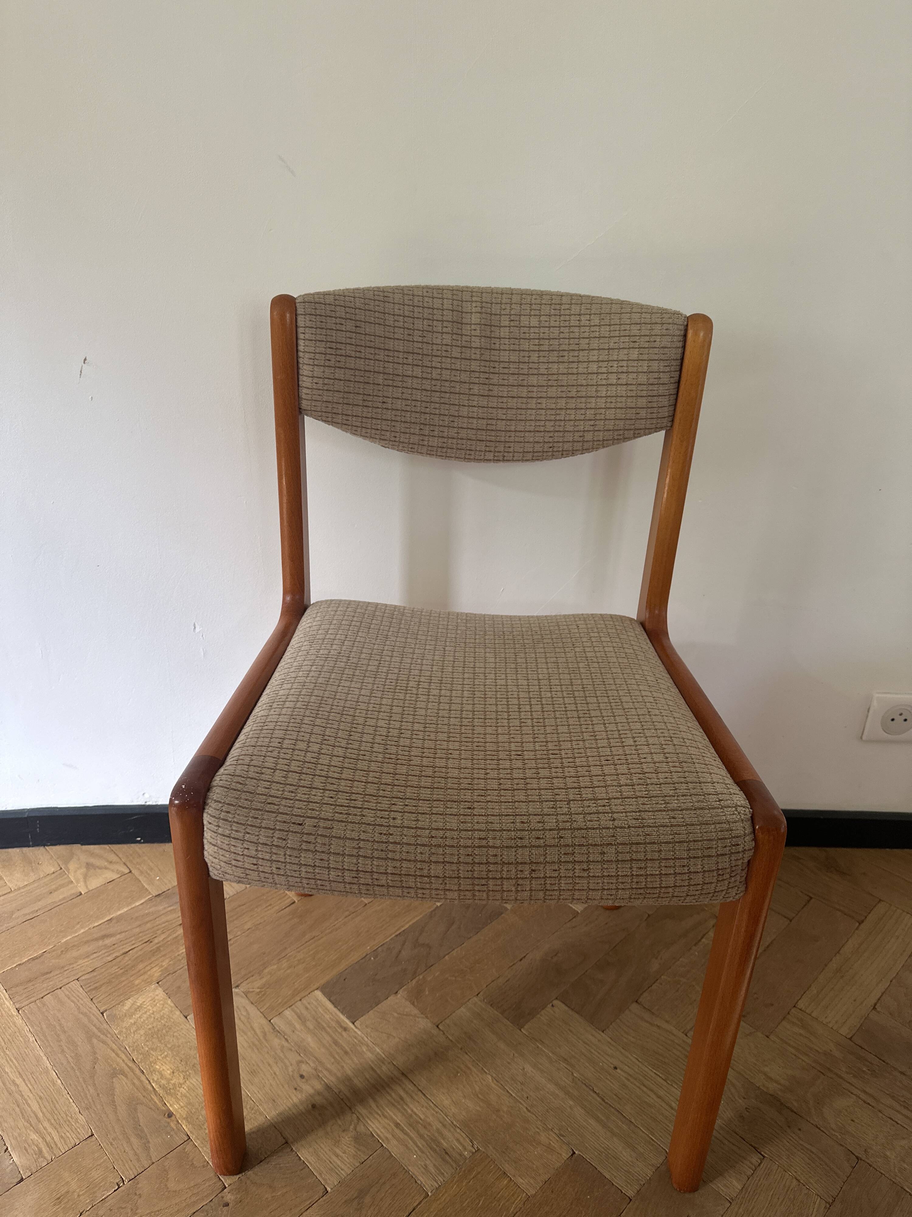 Dining chairs