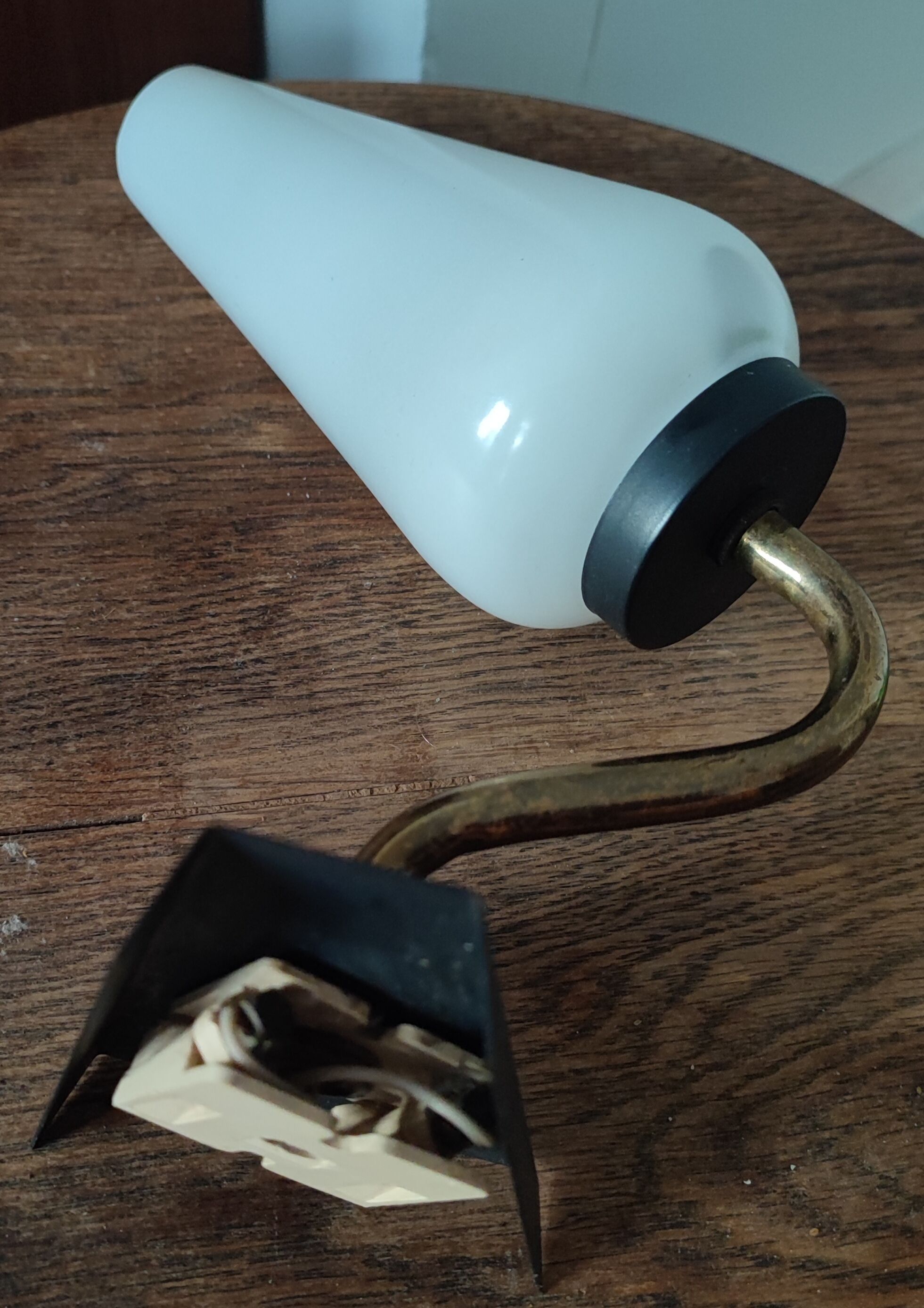 Brass and opaline wall lamp 1950