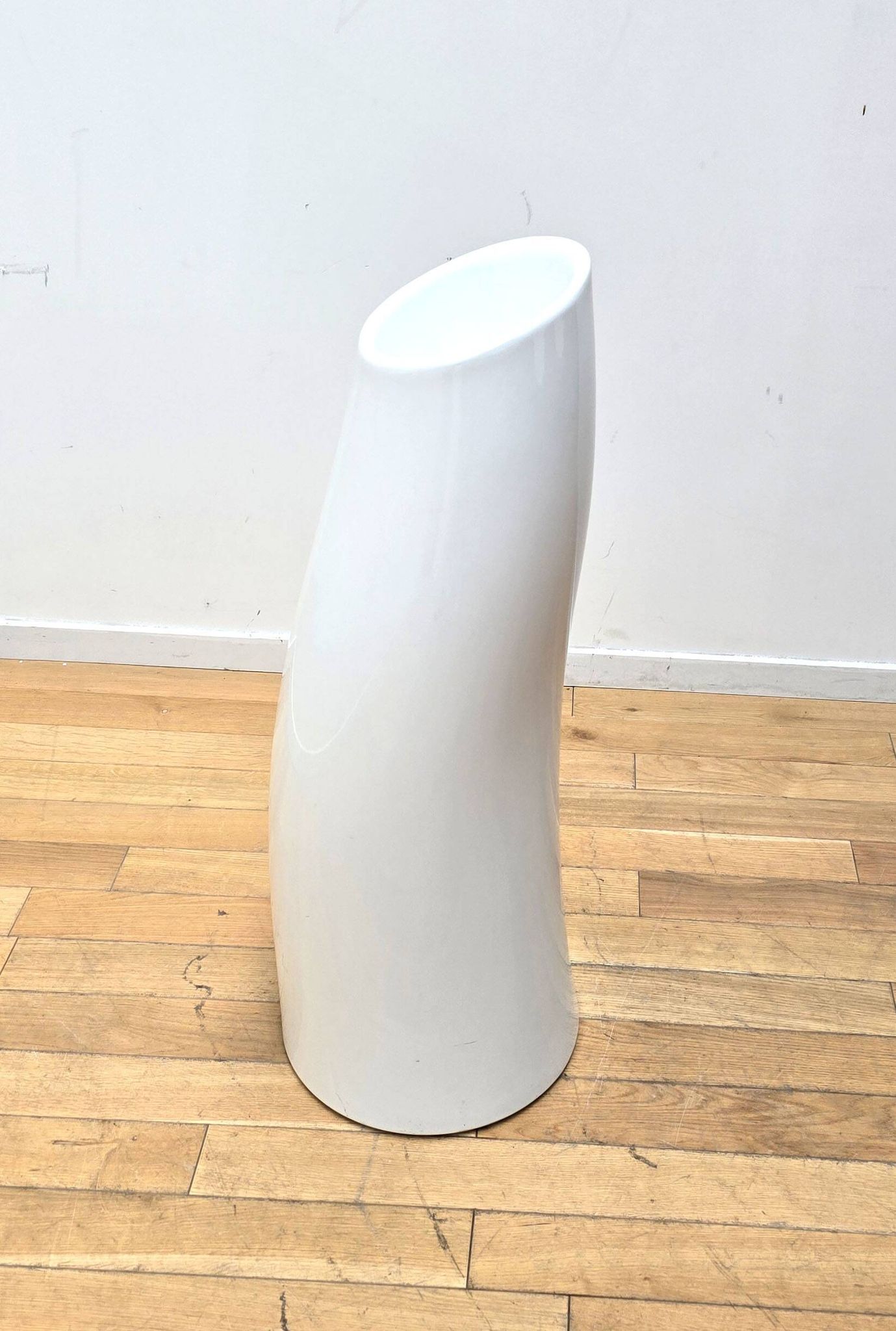 Suite de 8 vases Madame, Alessandro Busana