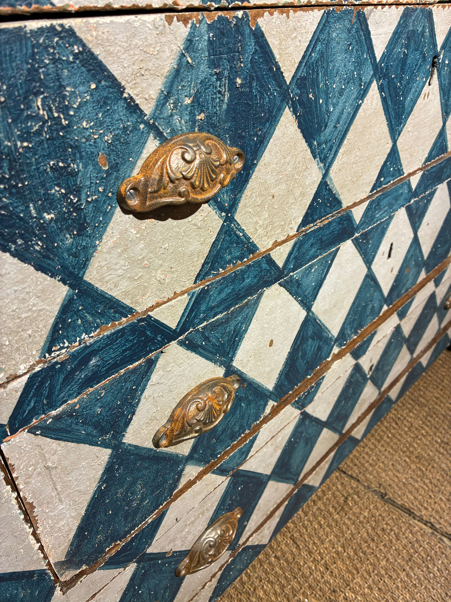 Ancienne Commode avec patin originale