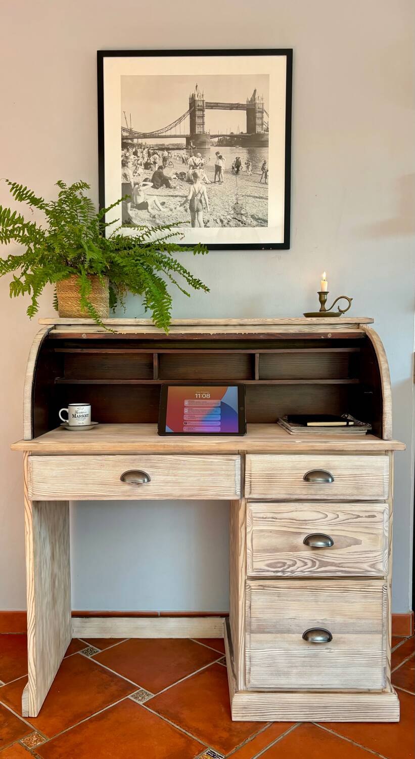Charmant bureau en pin
