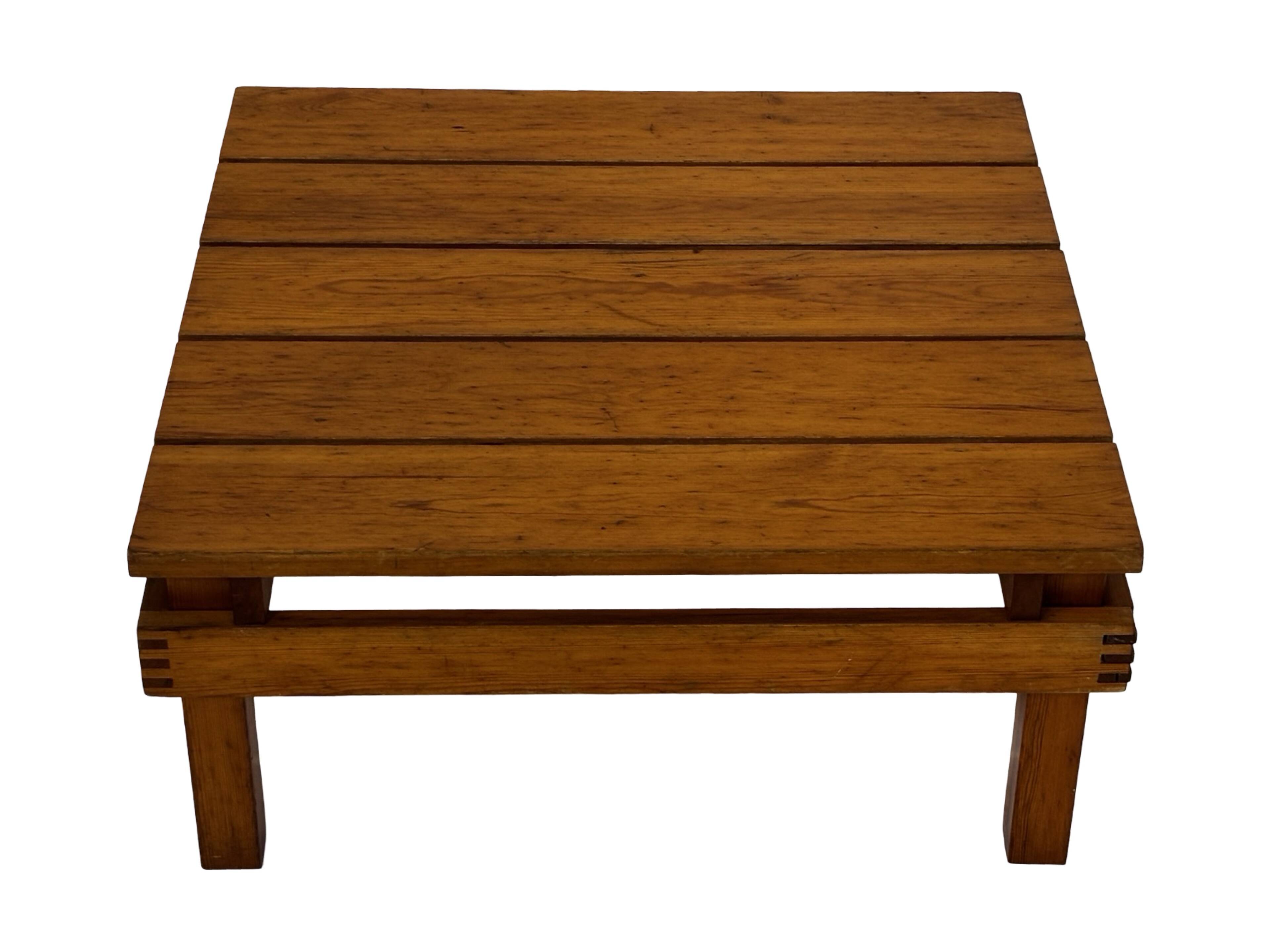 Vintage Pinewood Slatted Coffee Table Design 1970s