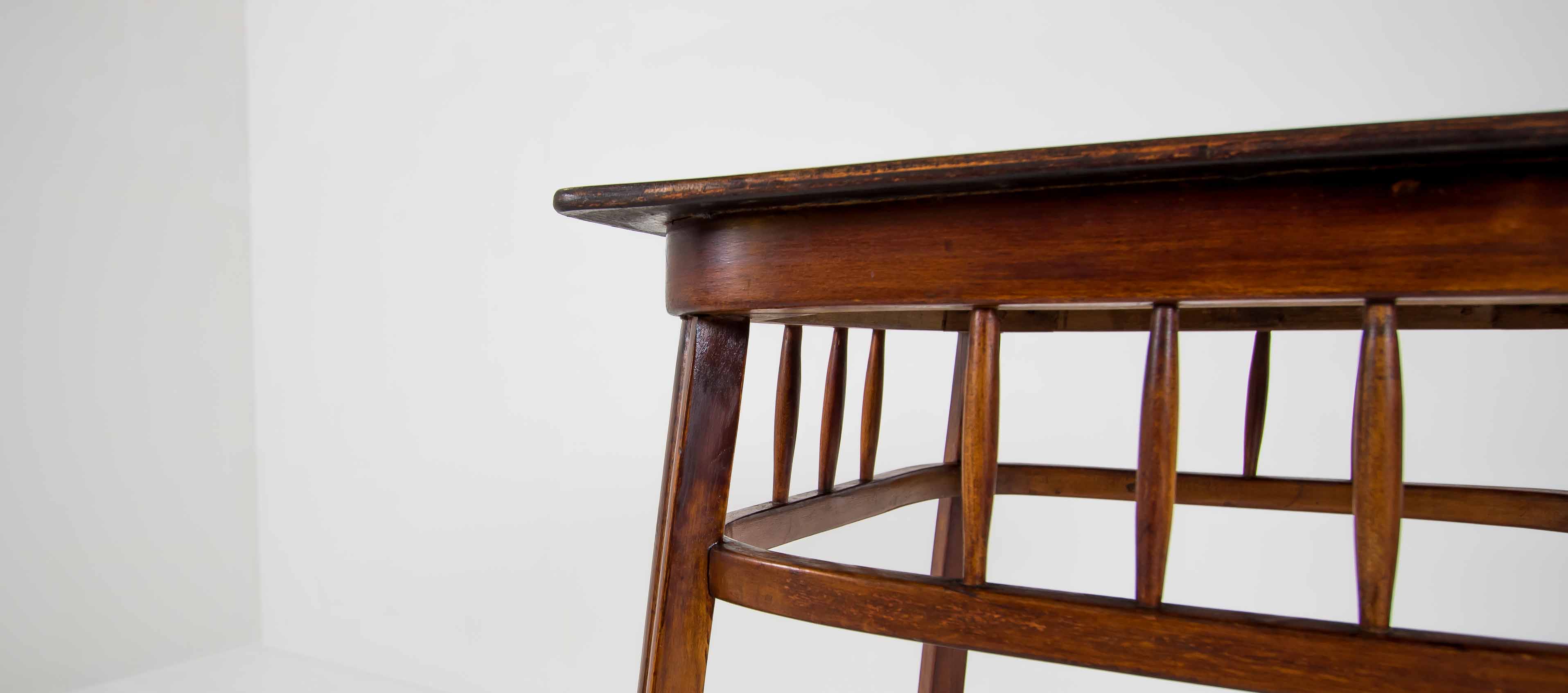 Table d’appoint par Gustav Siegel