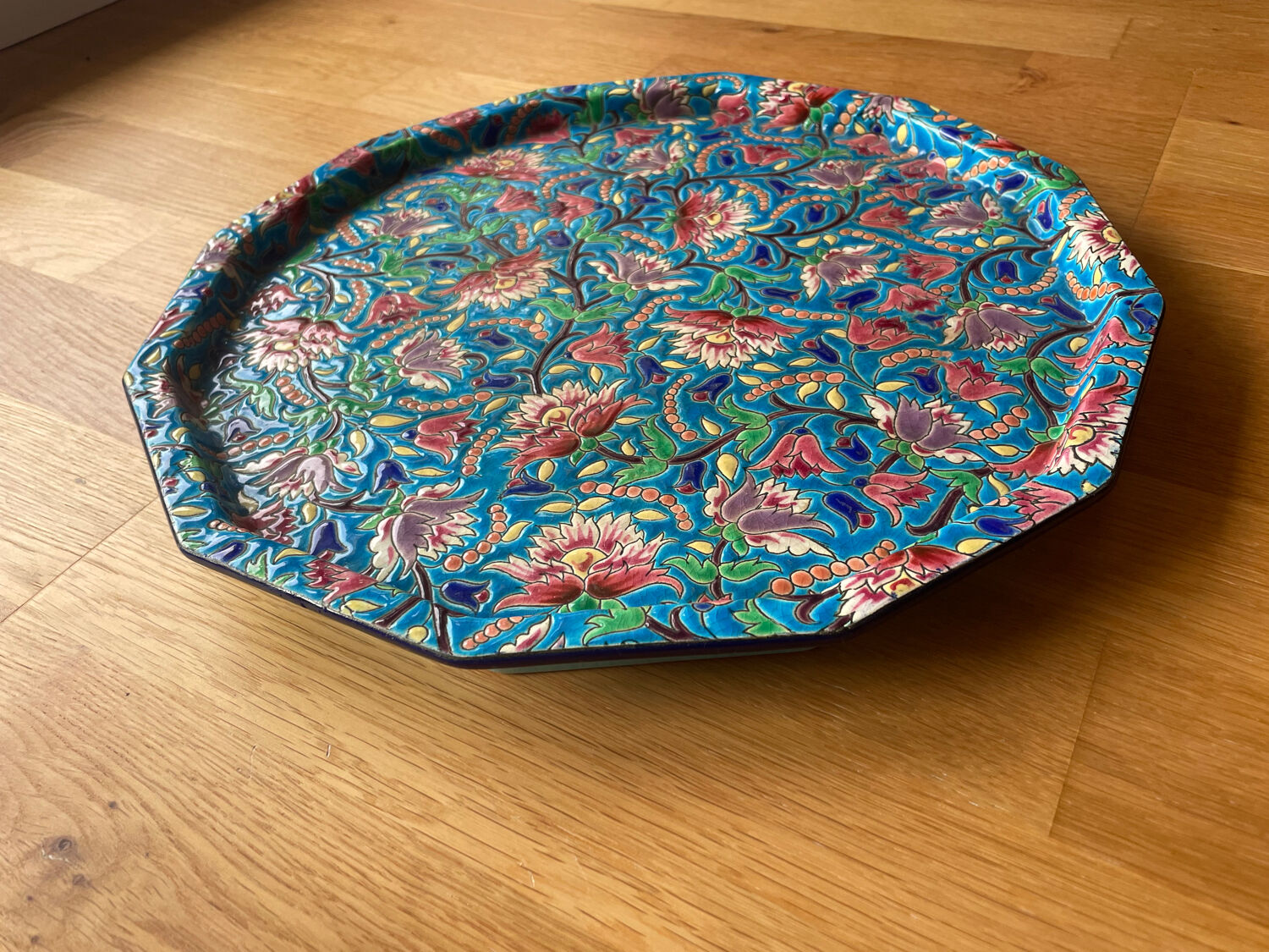 Longwy pie dish with flower pattern