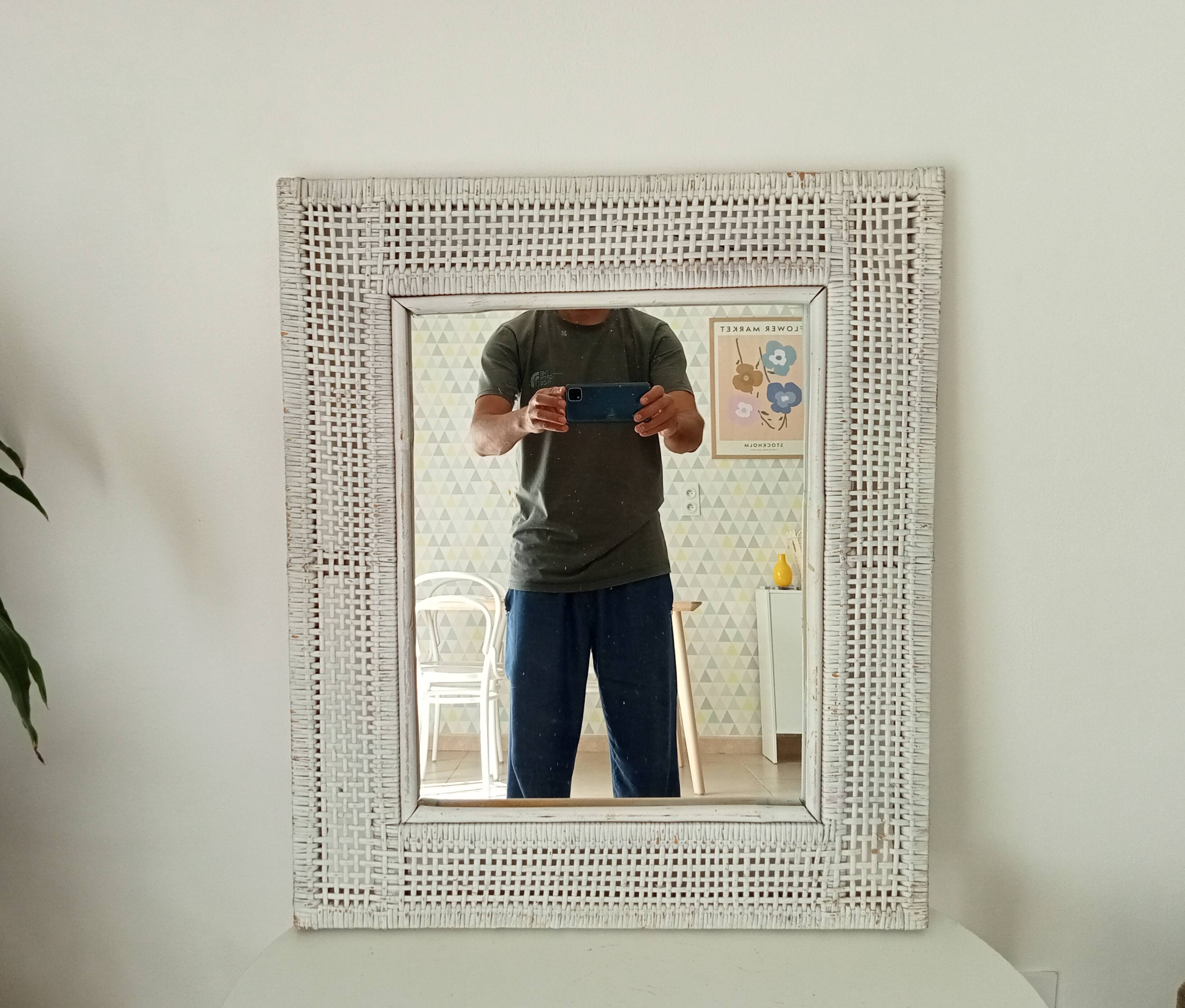 Vintage Boho rattan mirror from the 60s/70s 73*61 cm