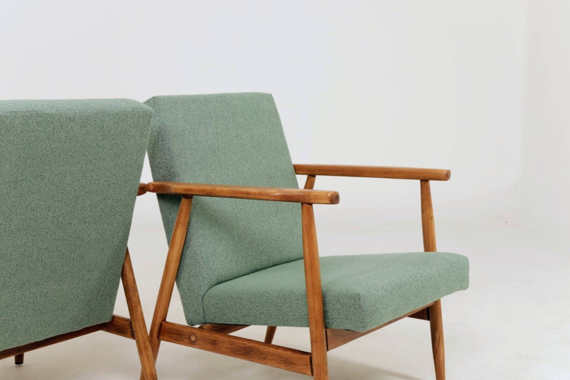 Pair of vintage long chairs mint green bouclé 1970