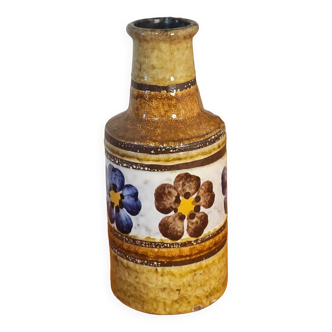 Bottle vase