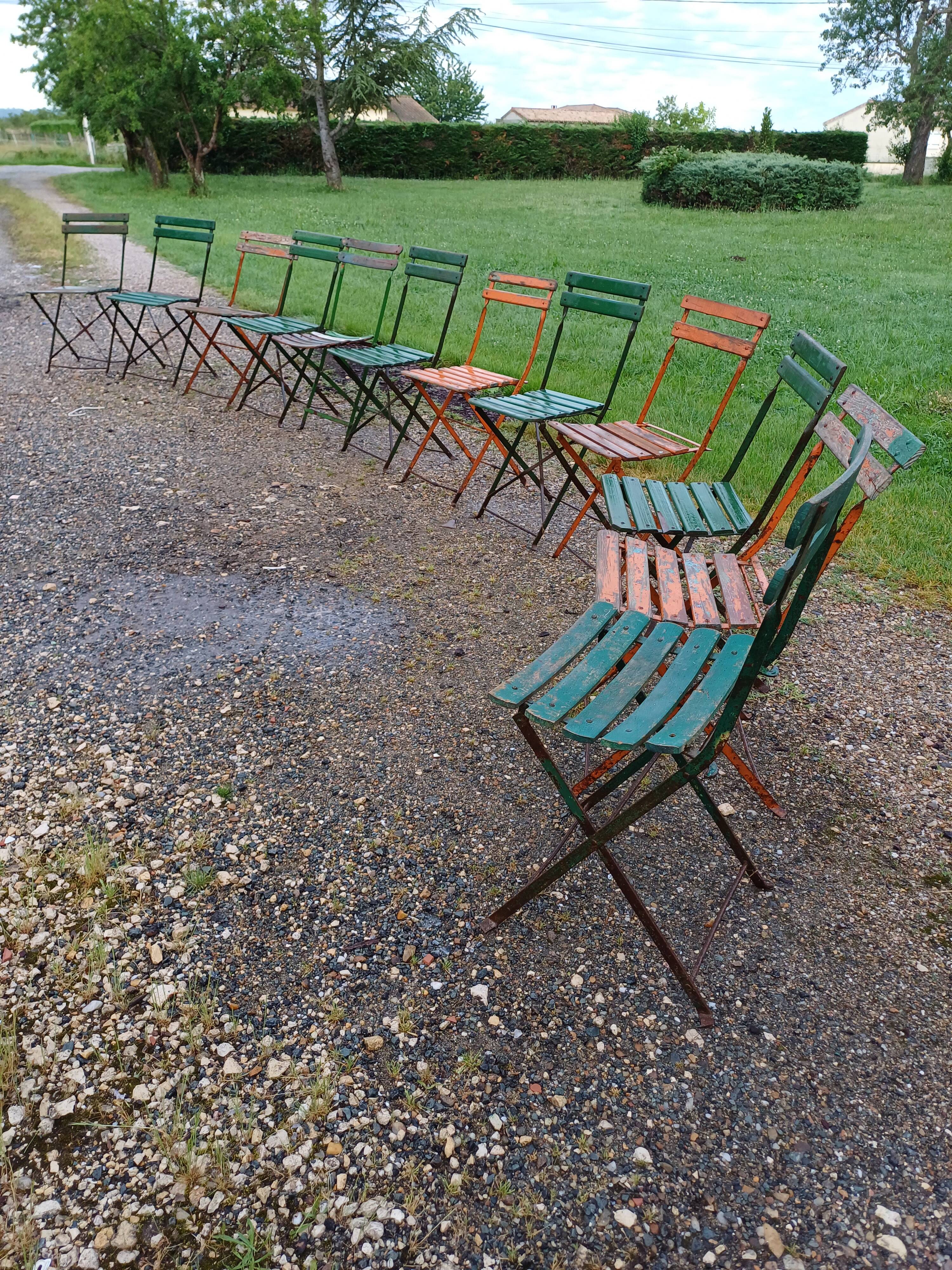 12 folding iron and wood garden chairs