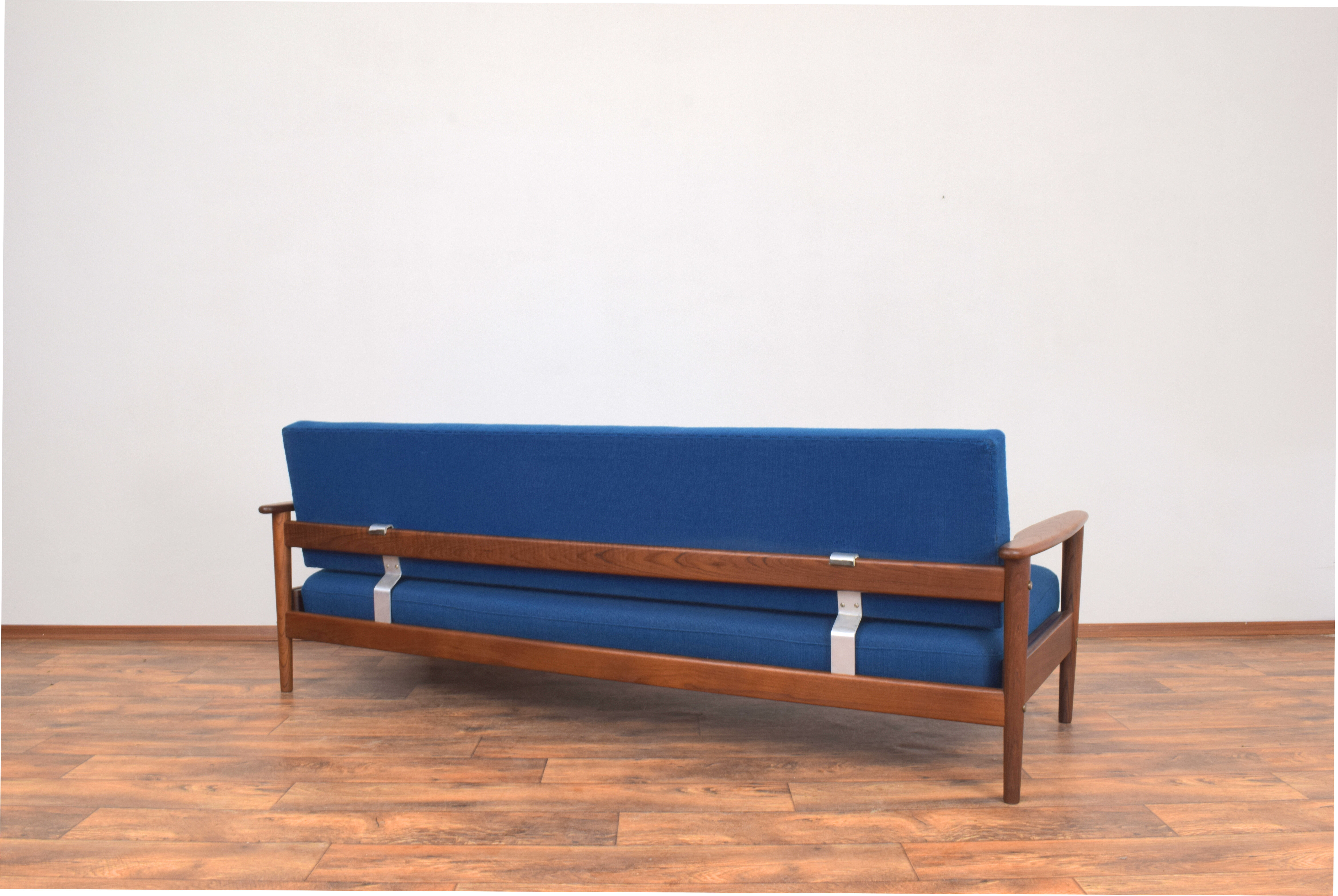 Canapé en teck du milieu du siècle, années 1960