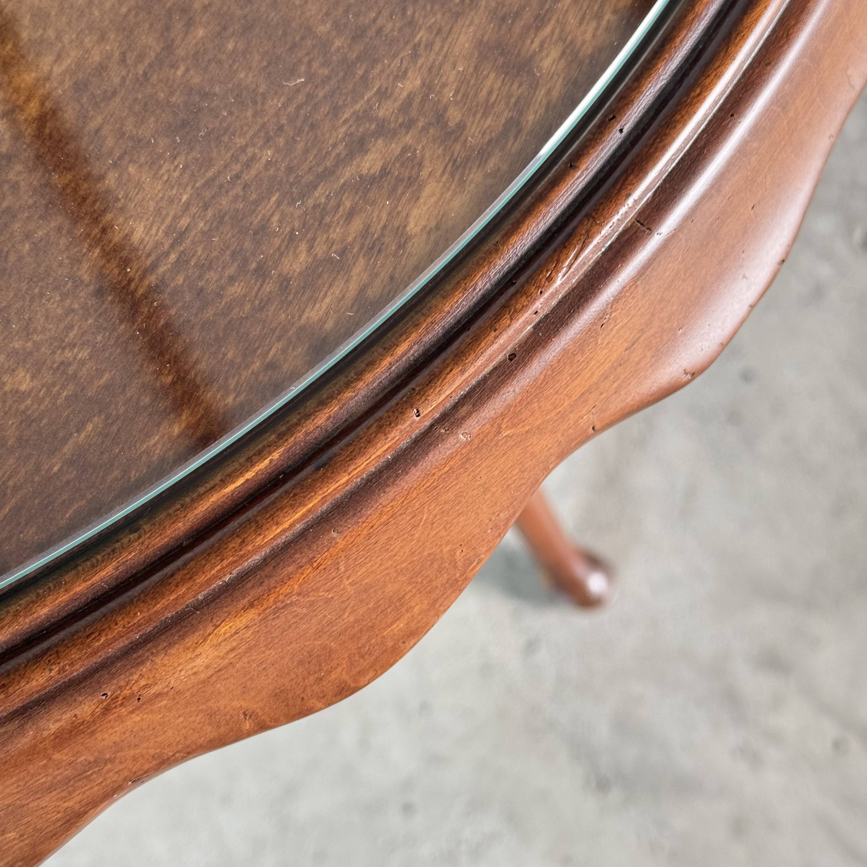 Round coffee table attributed to Paolo Buffa for Arrighi Serafino, 1950s.