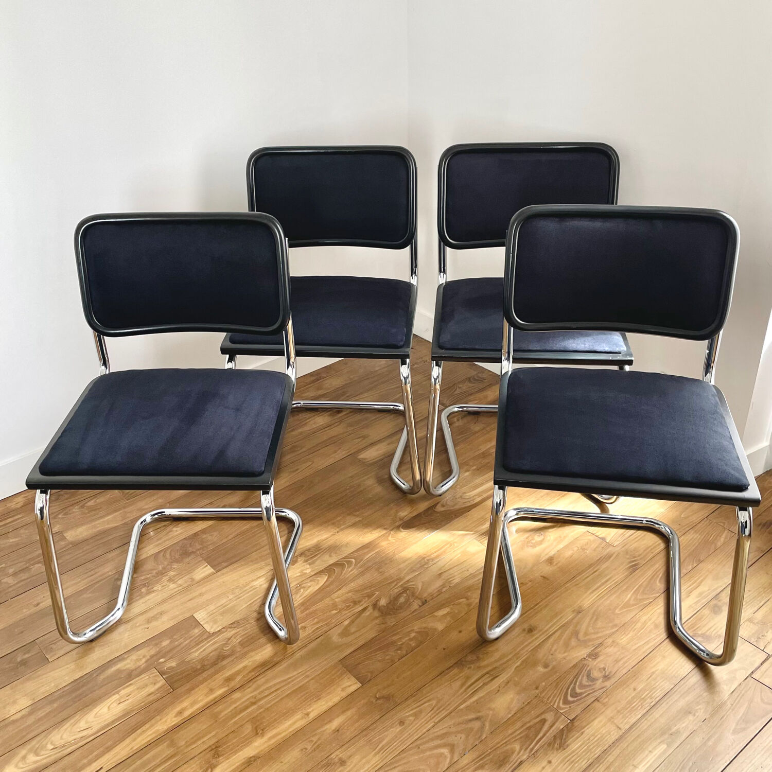 Lot de 4 chaises Breuer, modèle S31