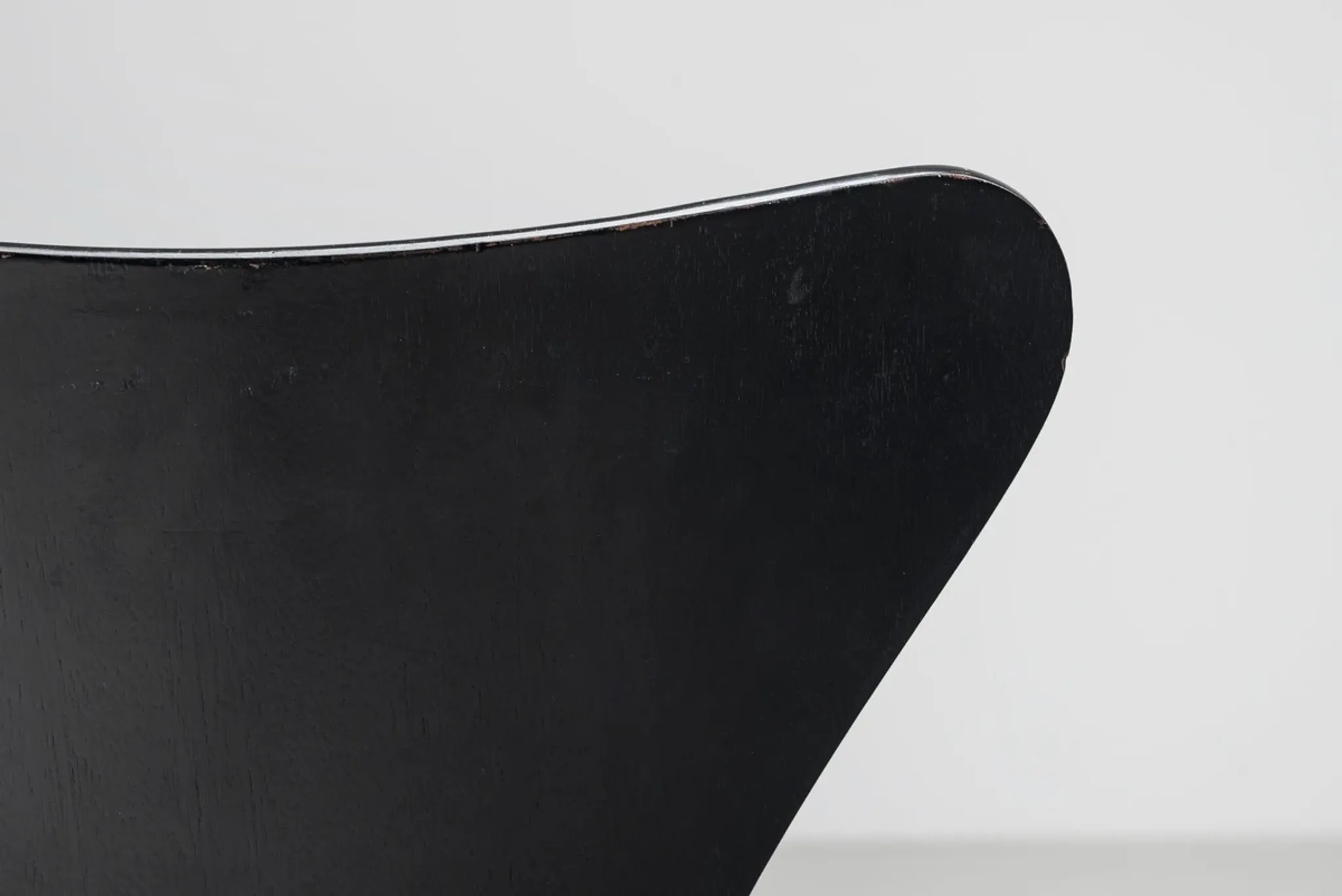 Arne Jacobsen set of eight 3107 Butterfly dining chairs Fritz Hansen Denmark 1967