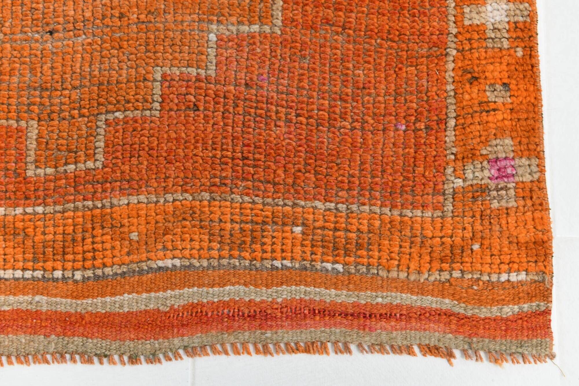 Tapis de couloir persan orange et rose