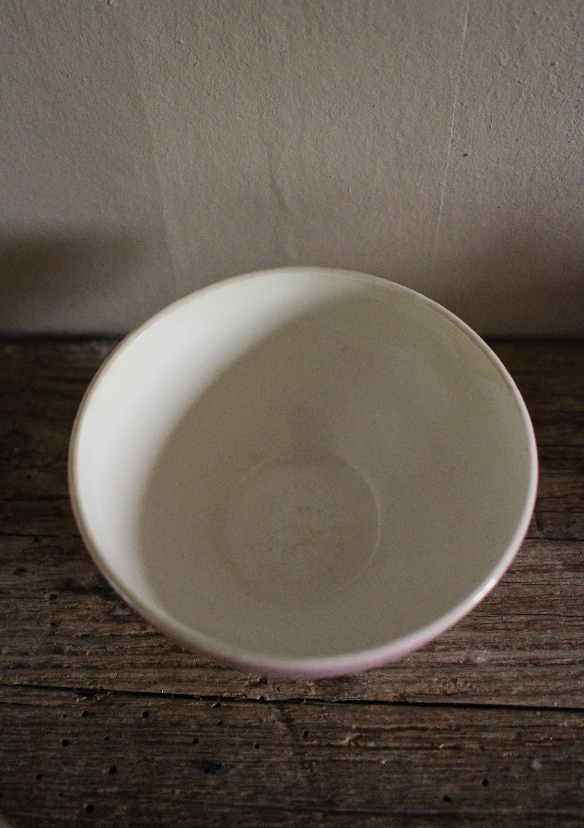 Small pink ribbed footed bowl Digoin Sarreguemines