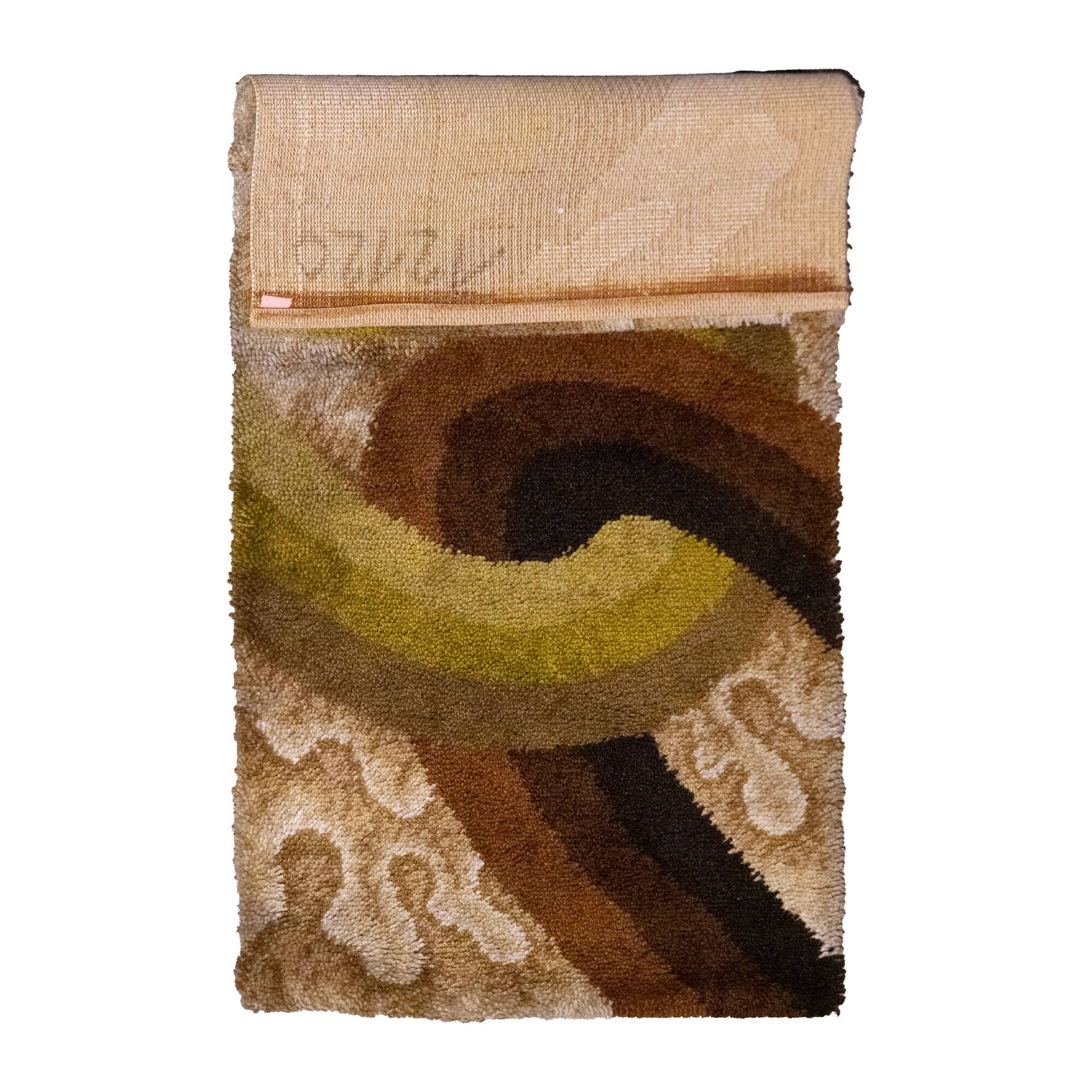 Green Space Age 'Rings' Carpet