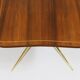 Table basse Oswald Haerdtl x Hagenauer Vienne en laiton et noyer, Autriche, années 1950