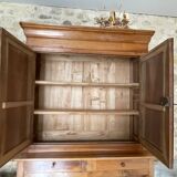 Buffet with 2 bodies in walnut, Louis Philippe style.