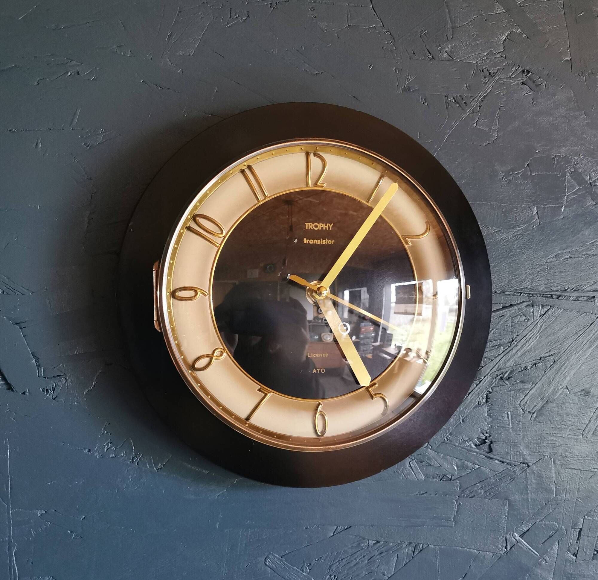 Horloge Murale Silencieuse Trevi 3301 – Quartz Ronde 25 Cm – Design Minimaliste Noir – Pas De Tic-Tac !