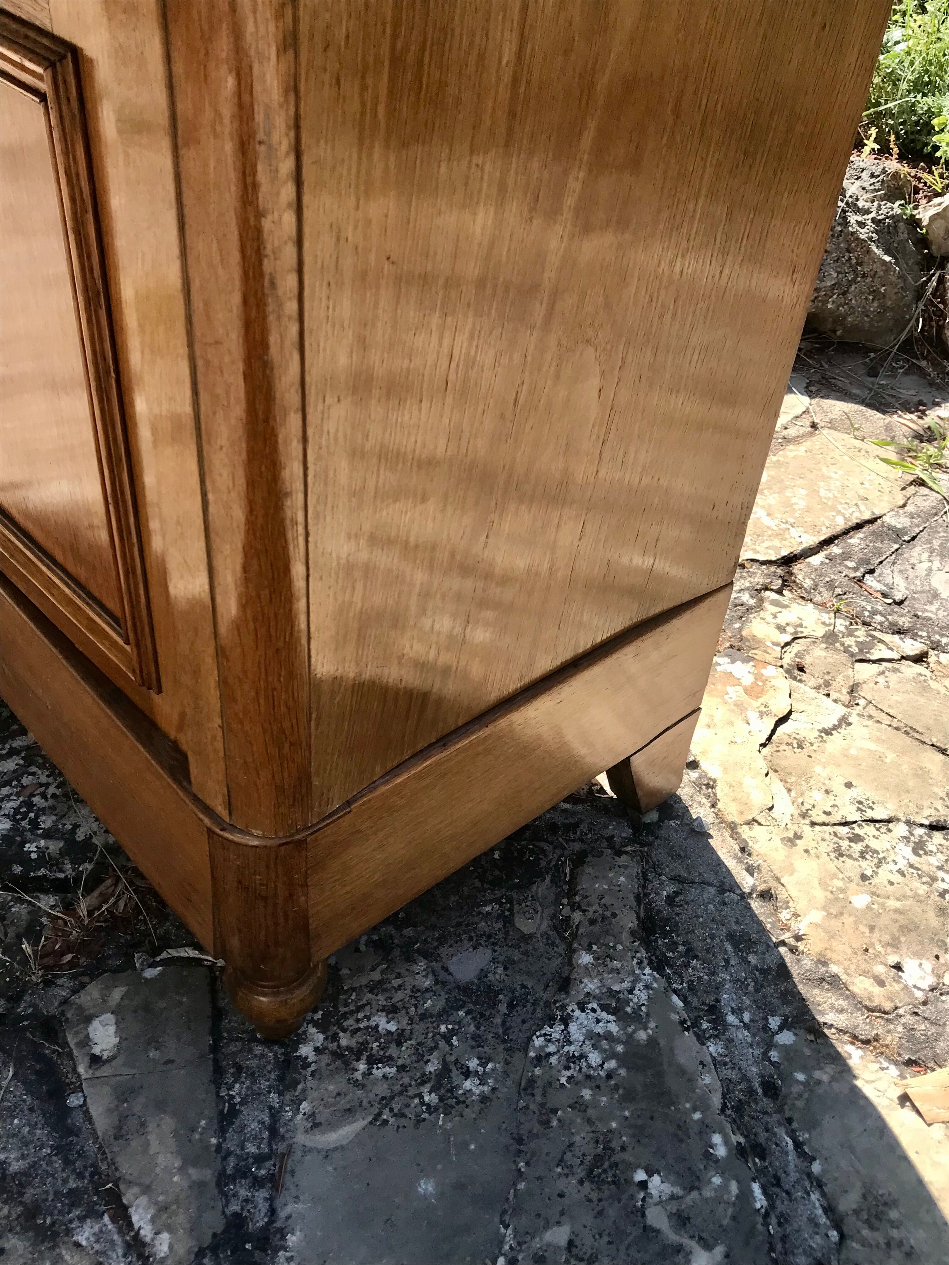 Vintage glass cabinet