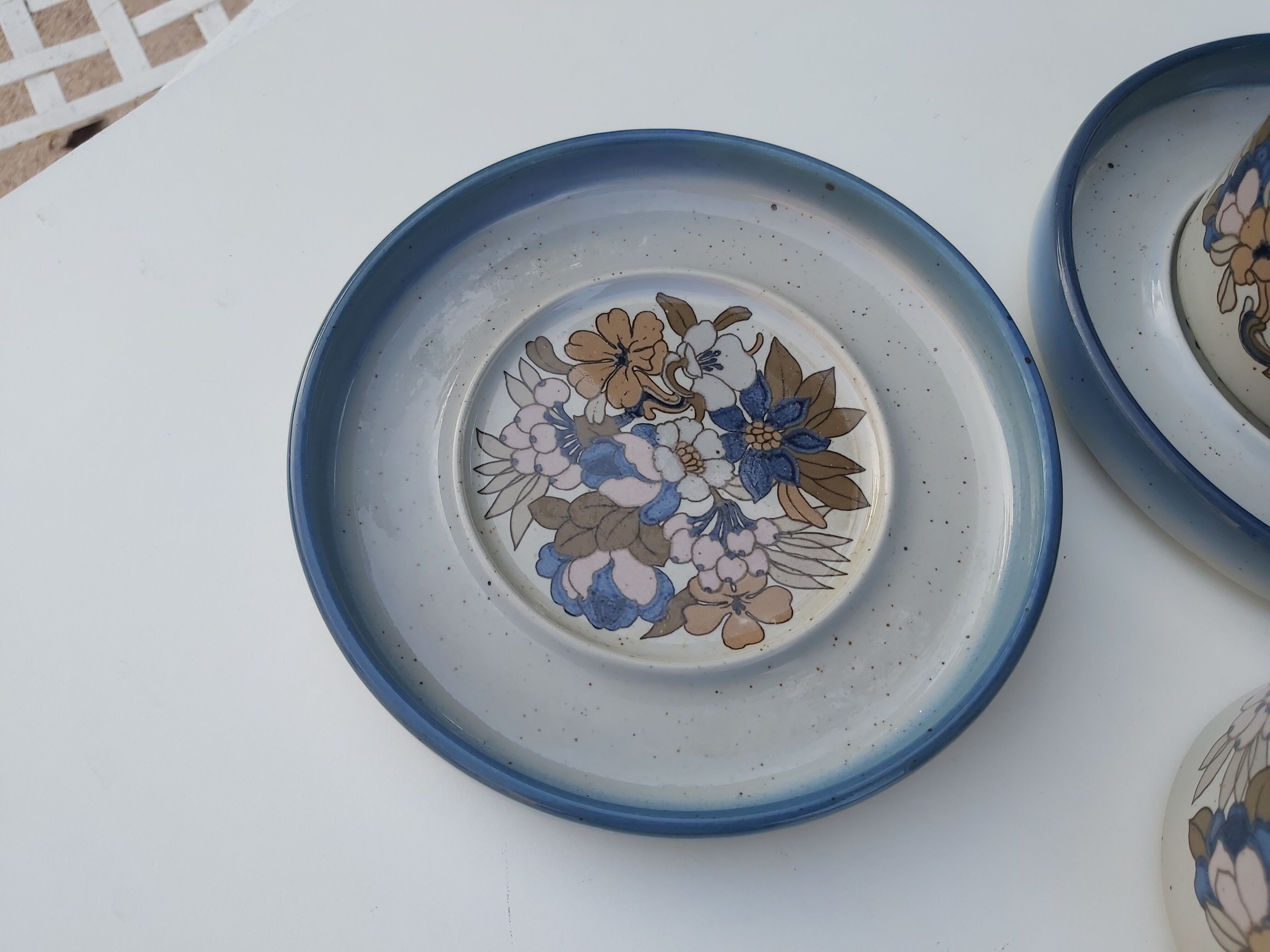 Duo cups in Brenne sandstone