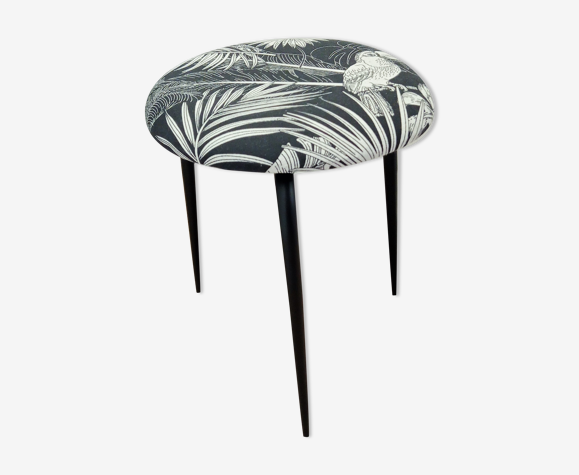 Tabouret tripode métal