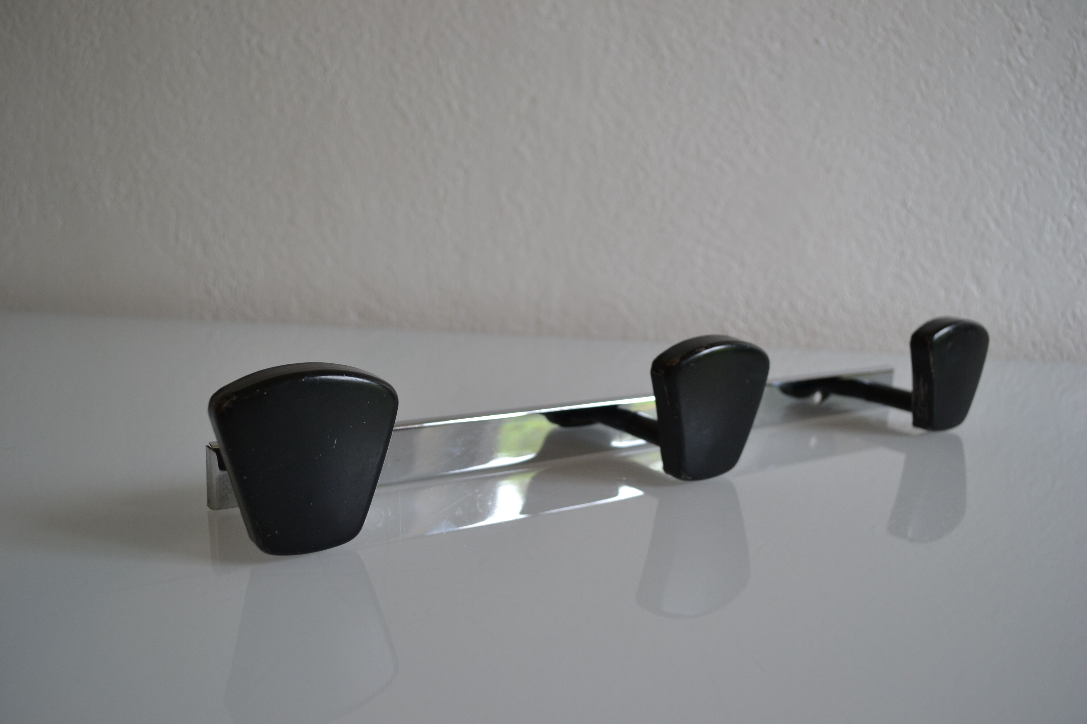 Wall coat rack with 3 hooks vintage 60's
