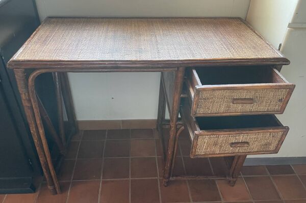 Bureau rotin vintage