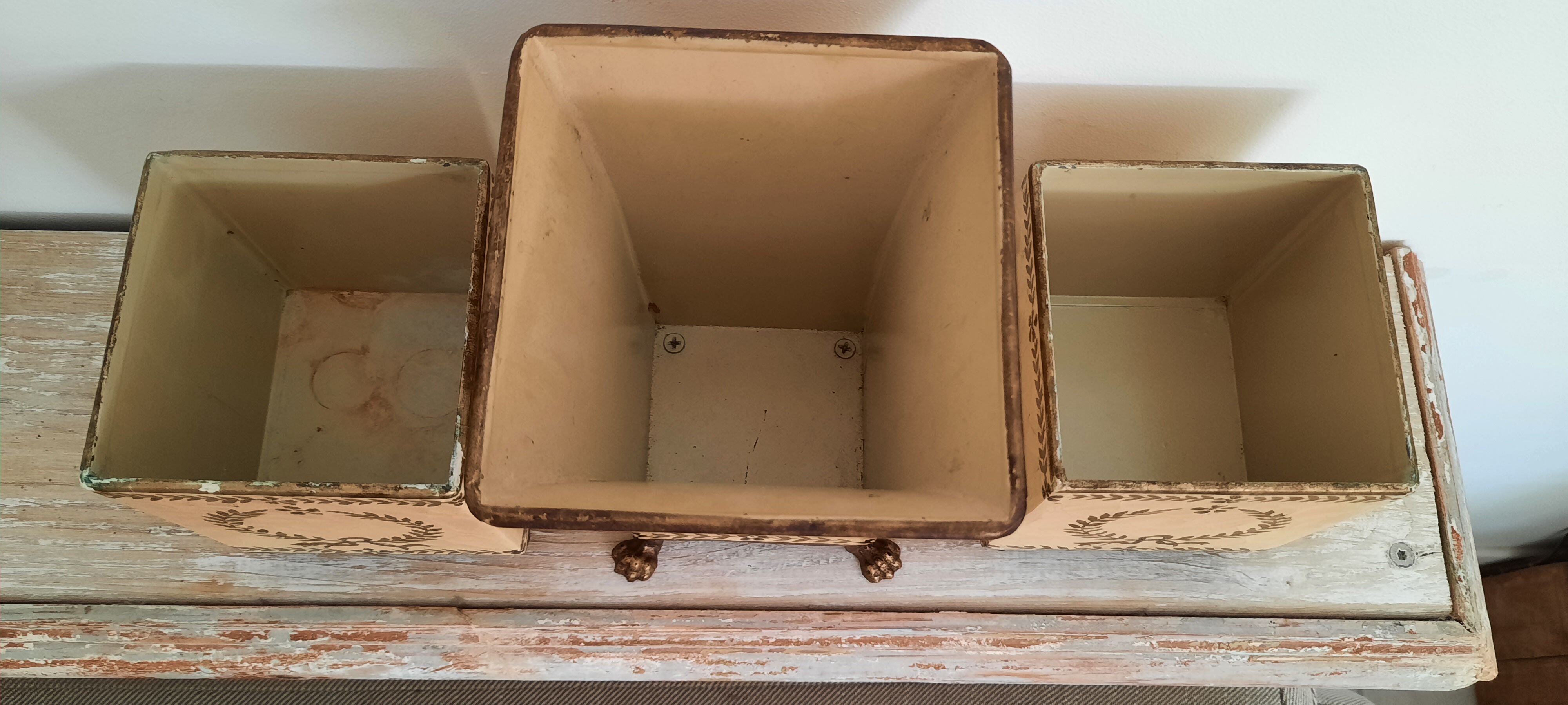 Empire style pot set