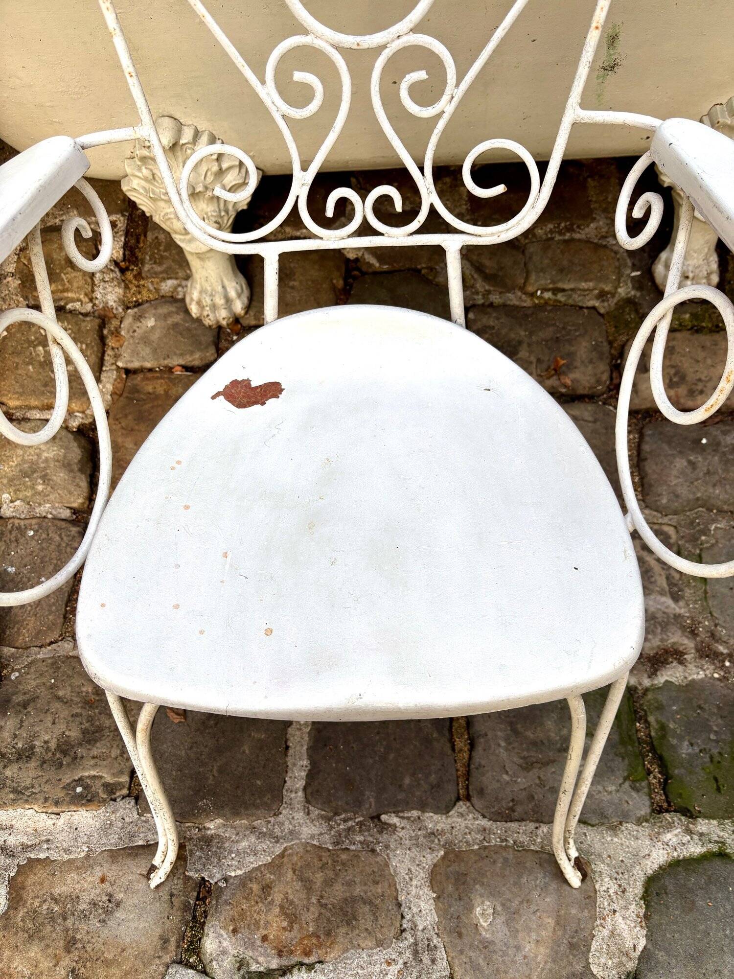 White cast iron garden chair no. 3