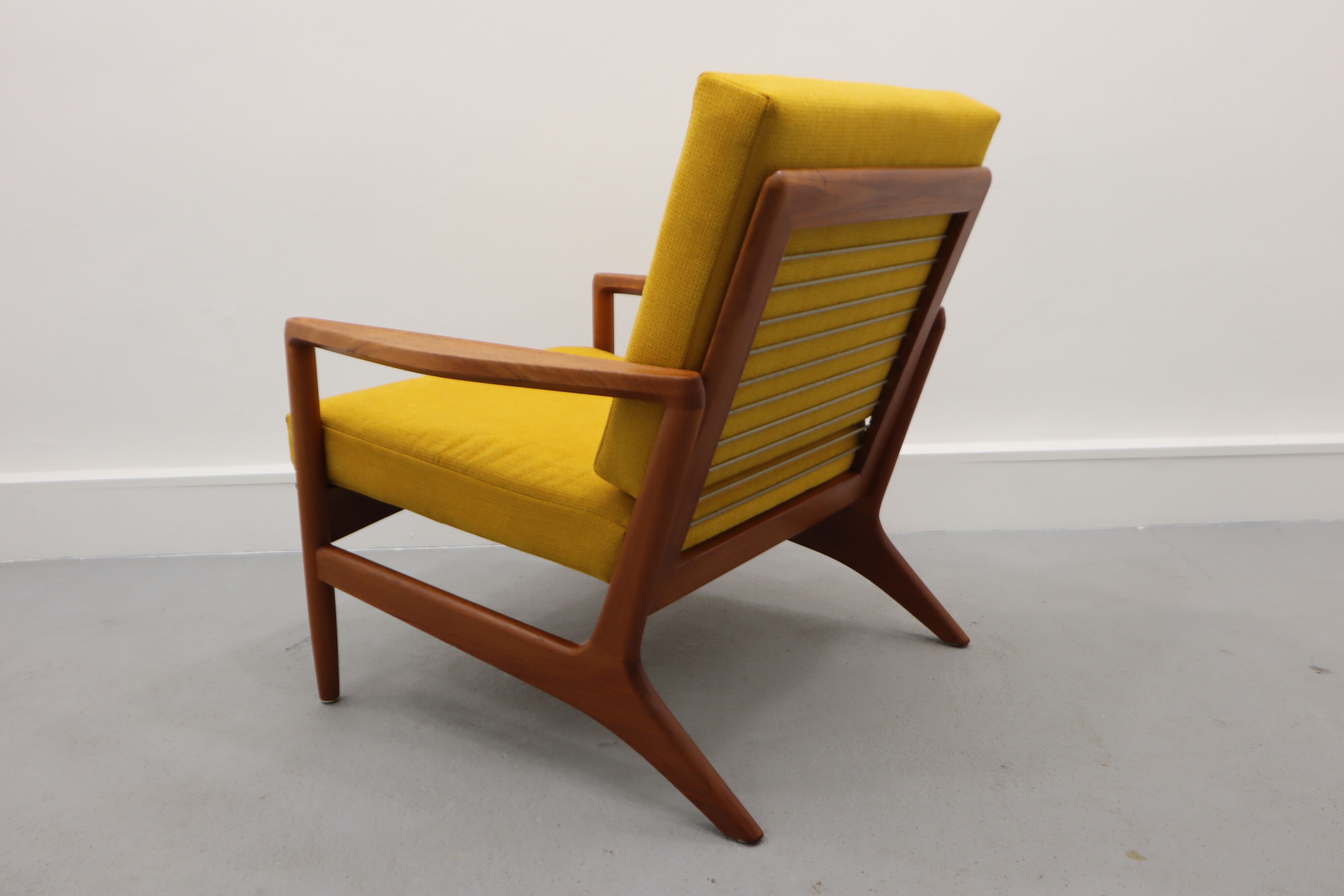 Vintage Danish Design Teak Lounge Chair, 1970s