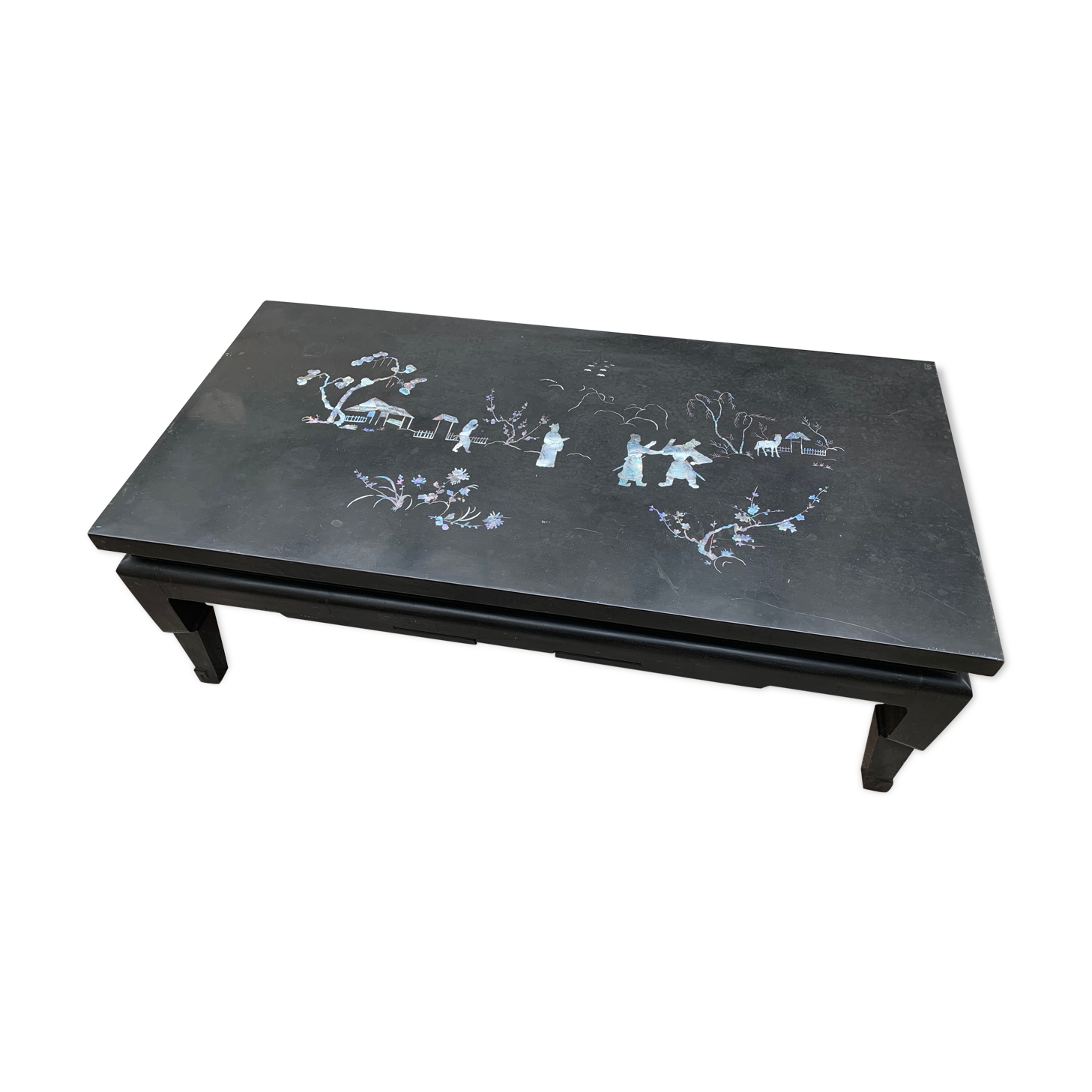 Chinese coffee table lacquered and mother-of-pearl