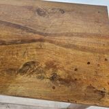 Table basse en noyer massif avec tiroir du début du 20ème siècle