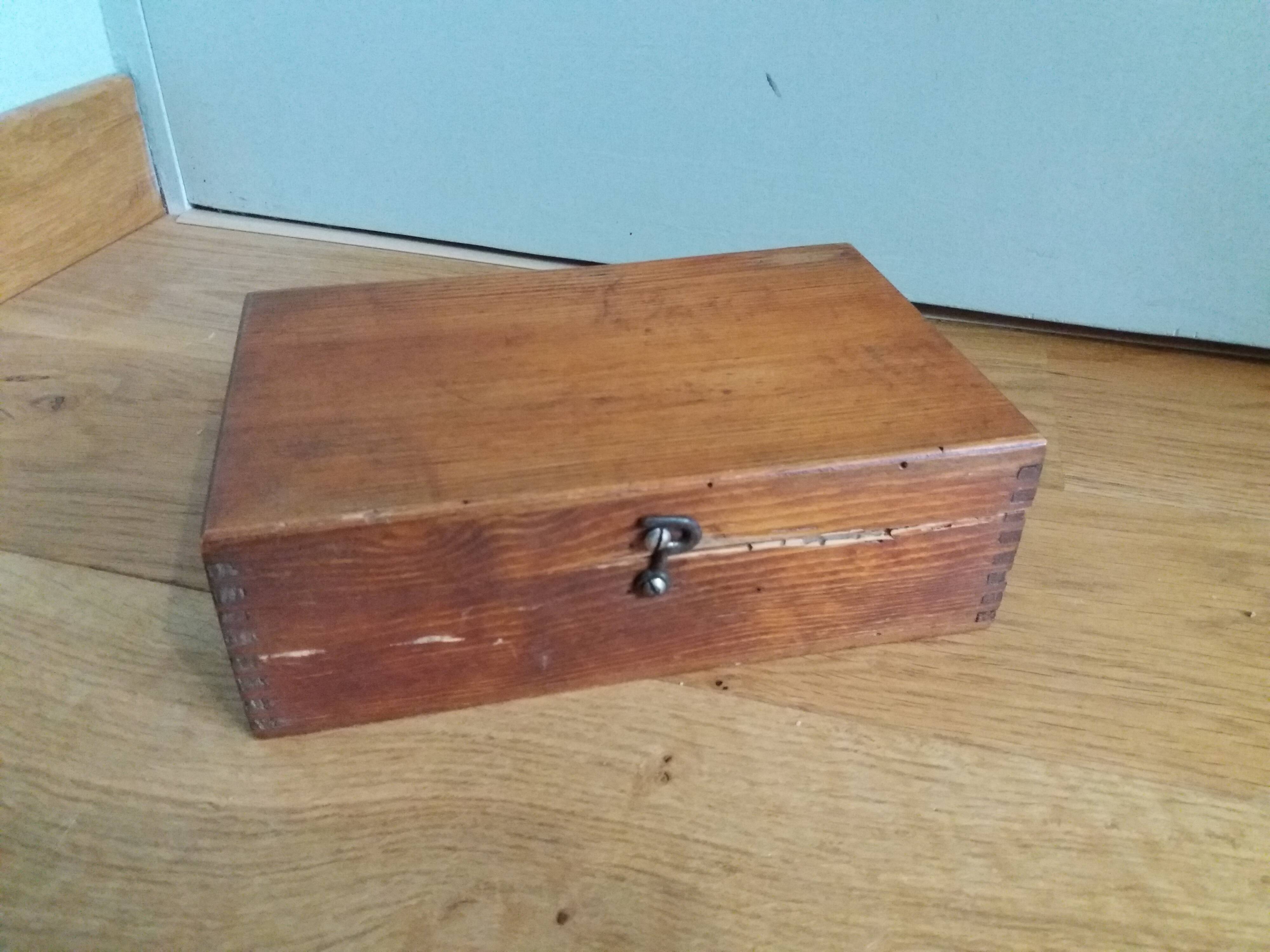 Wooden box