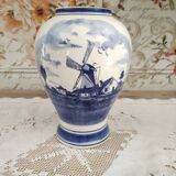 Vase Delfts Blue FG paysage hollandais d'un côté et décor floral de l'autre