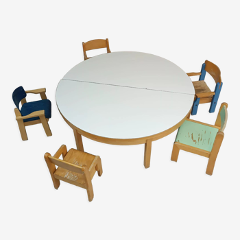 Set of 2 half moon tables and 5 chairs for the little ones