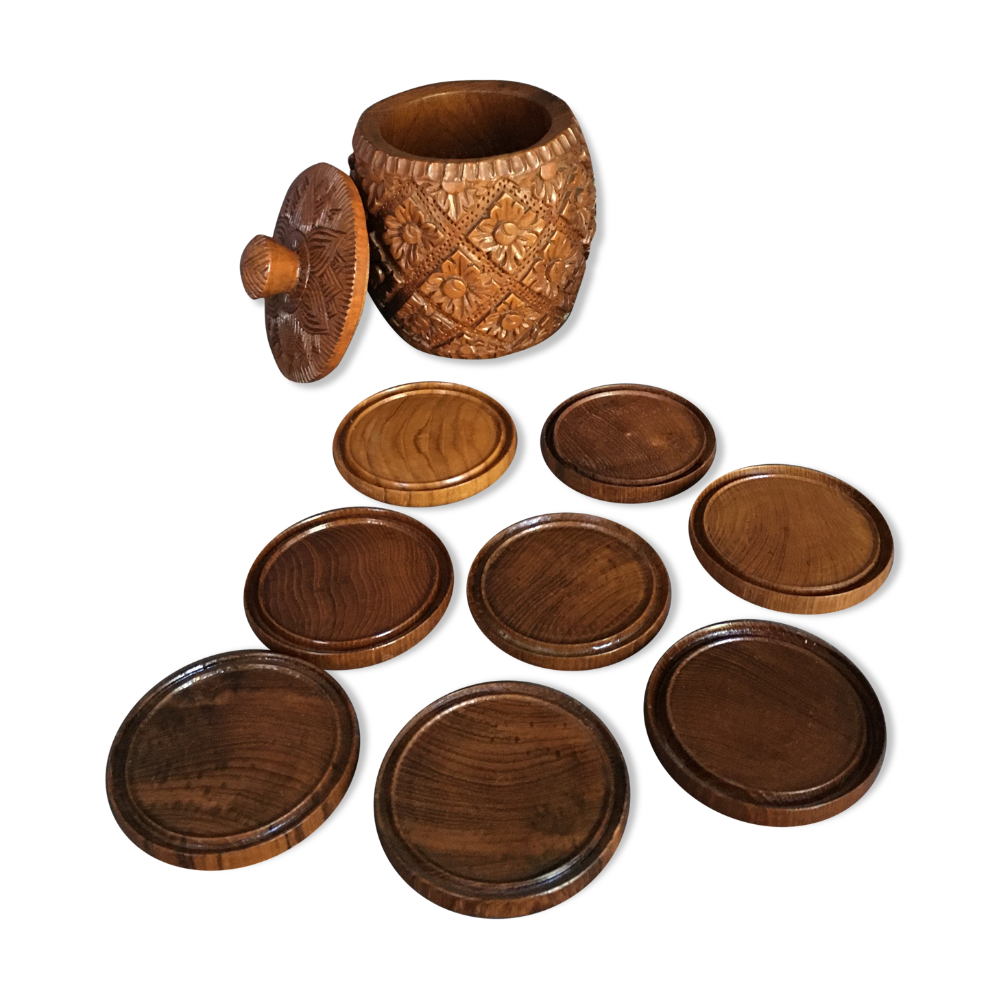 8 coasters and carved wooden box