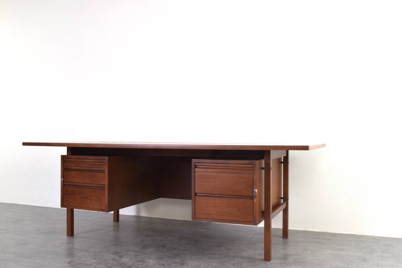 Mid-Century Large American Walnut Executive Desk