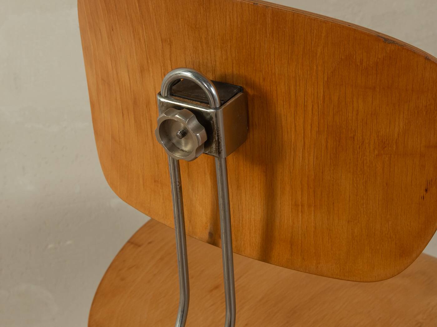 Chaise en contreplaqué SE40 par Egon Eiermann