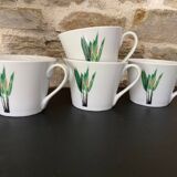 4 fine white porcelain cups with fine flower decoration