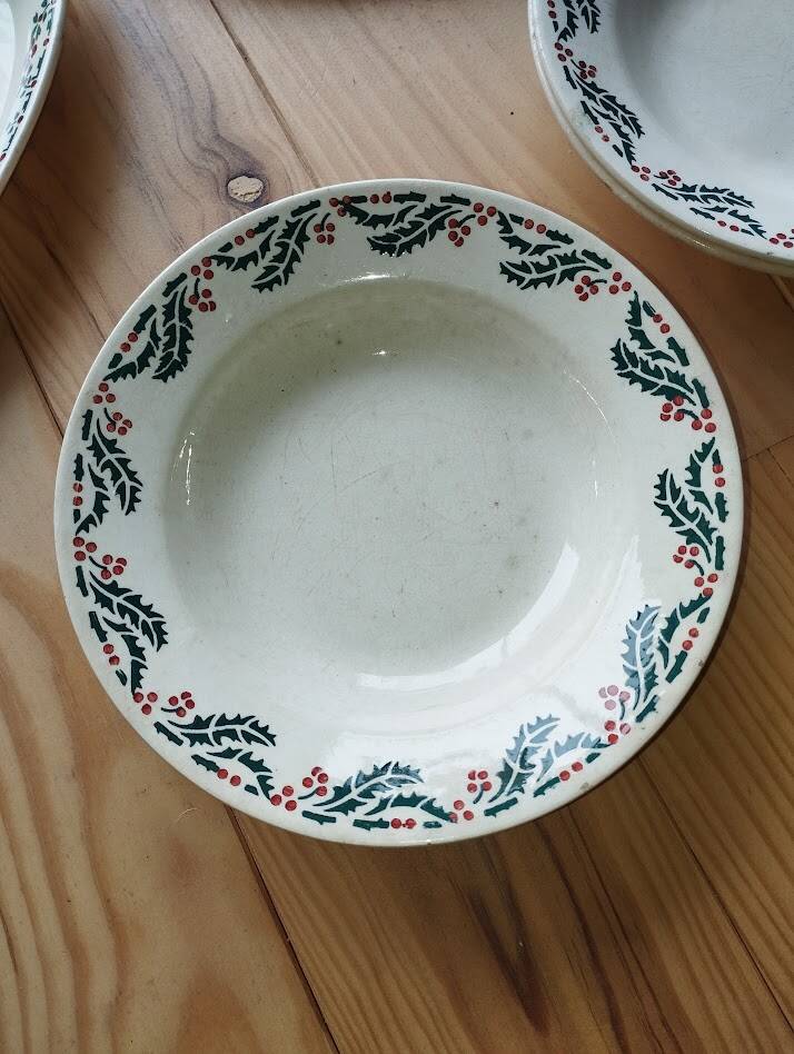Holly tableware, ironstone, Hamage, Wolves Mill.