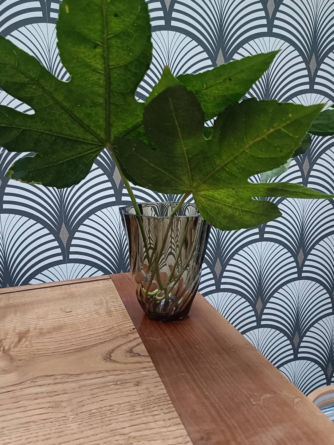 Vase verre fumé vintage