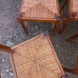 Table and 4 chairs + extension