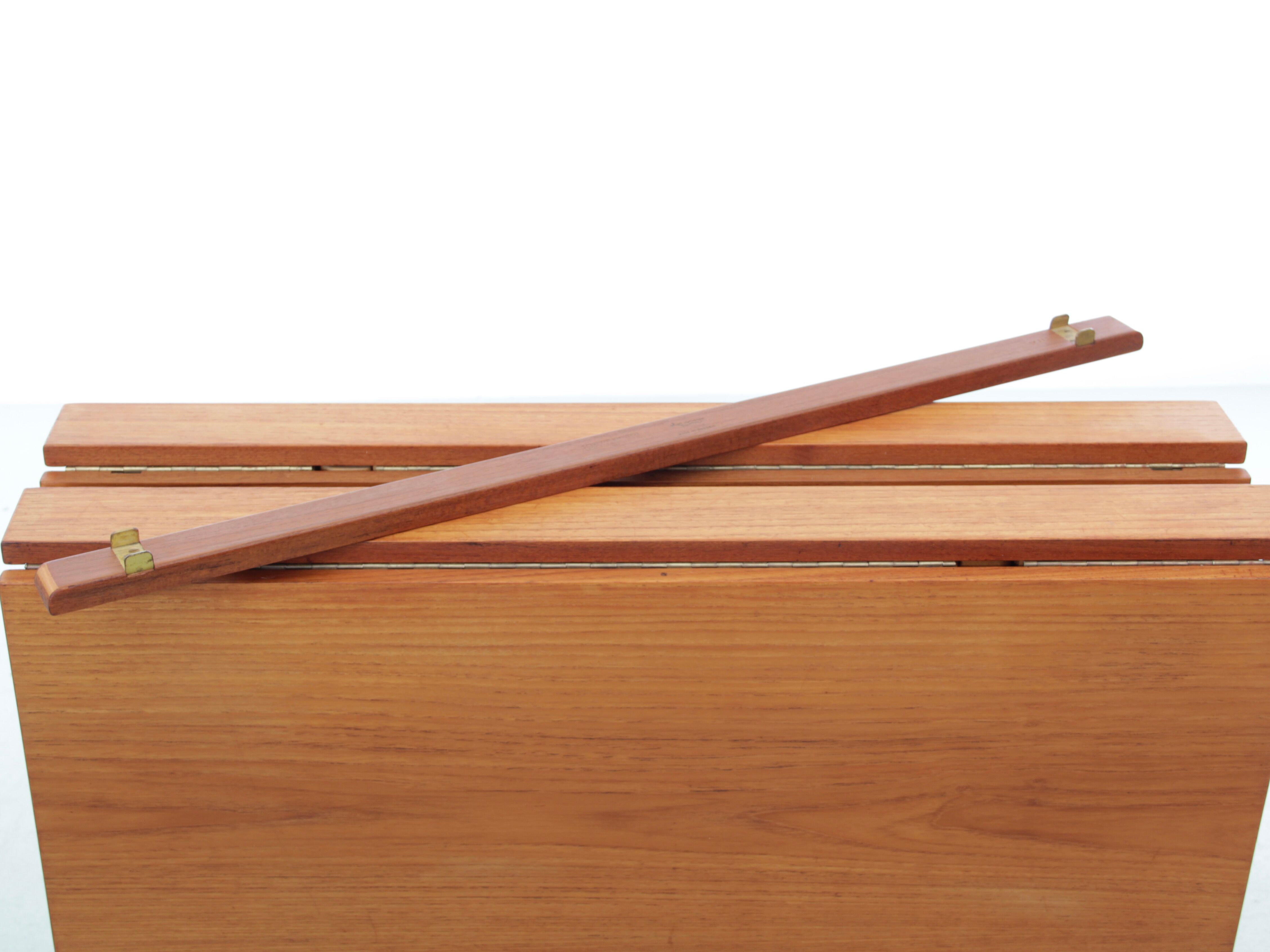 Scandinavian dining table model Maria by Bruno Mathsson in teak, 1960 edition