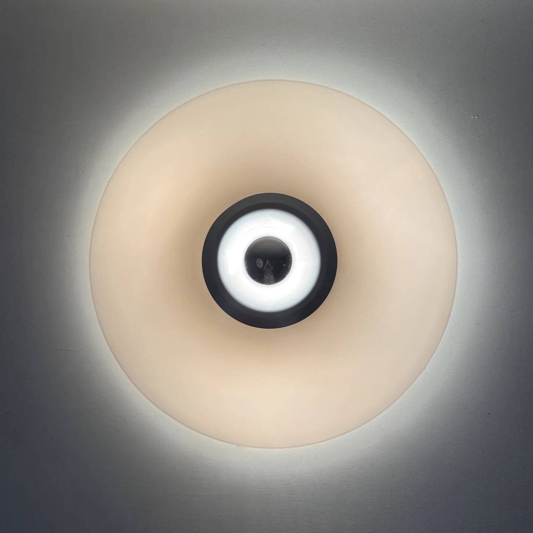 Postmodern Italian pink glass wall lamp, 1980s